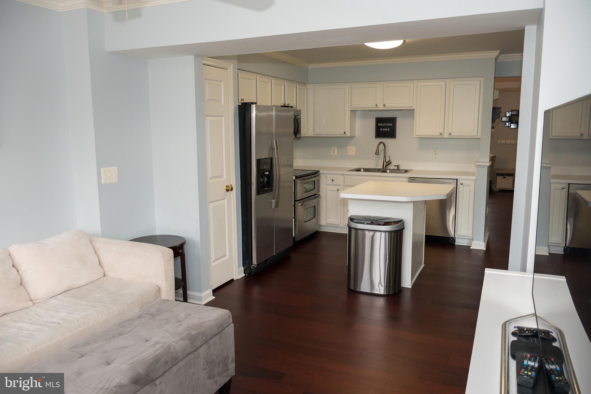 STRATFORD - Residential