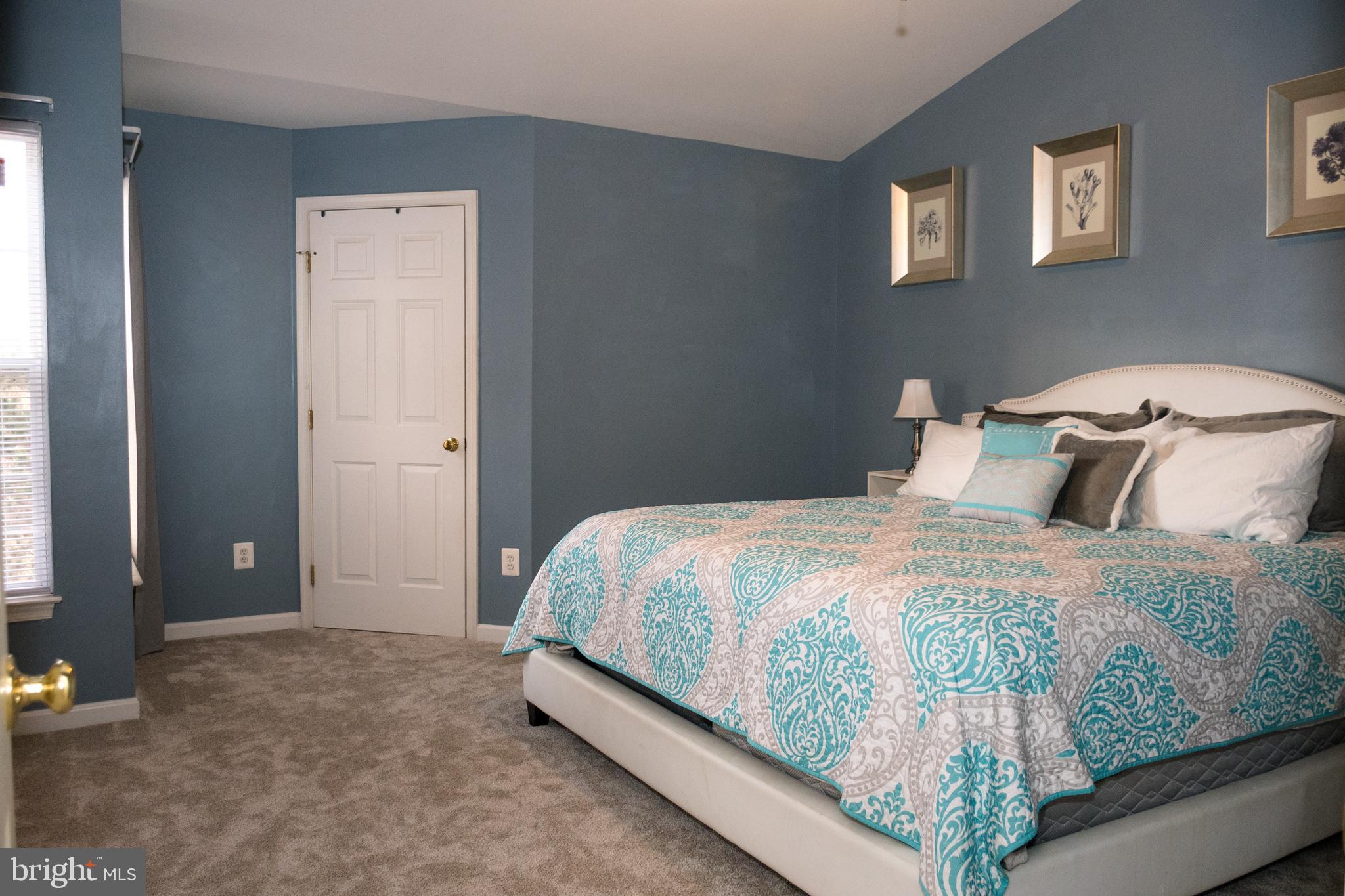 STRATFORD - Residential