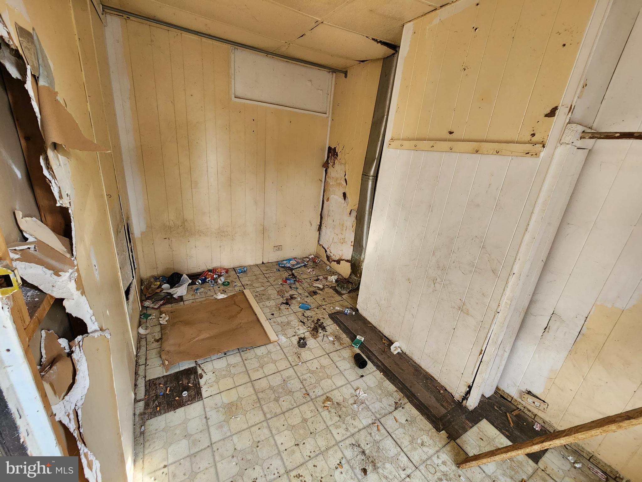 BOOTH-BOYD - Residential