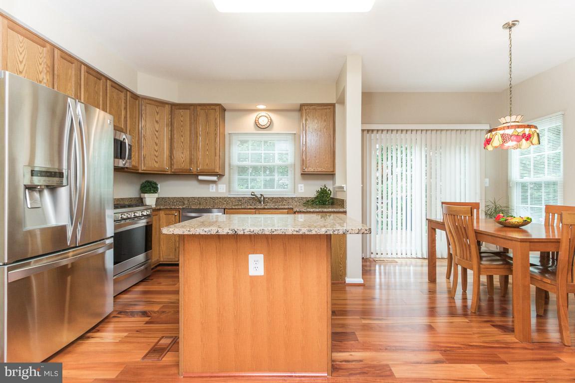 ASHBURN VILLAGE - Residential