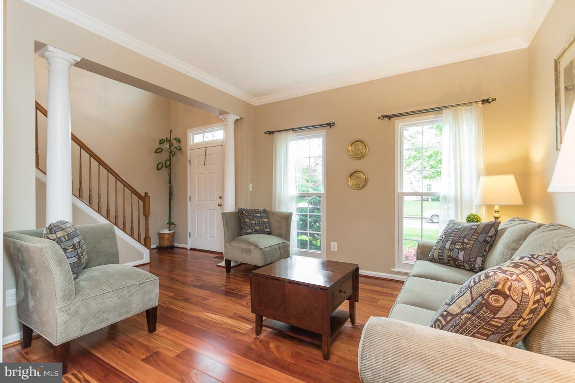 ASHBURN VILLAGE - Residential