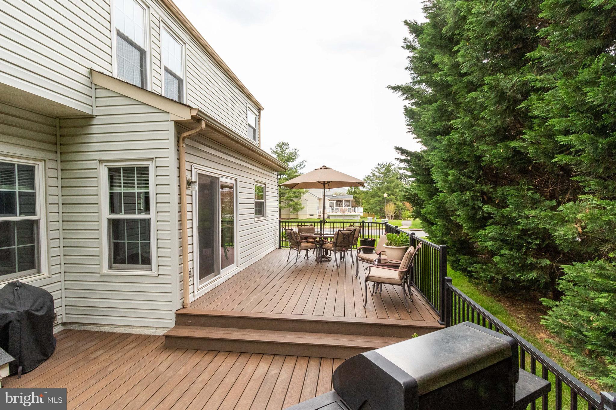 ASHBURN VILLAGE - Residential