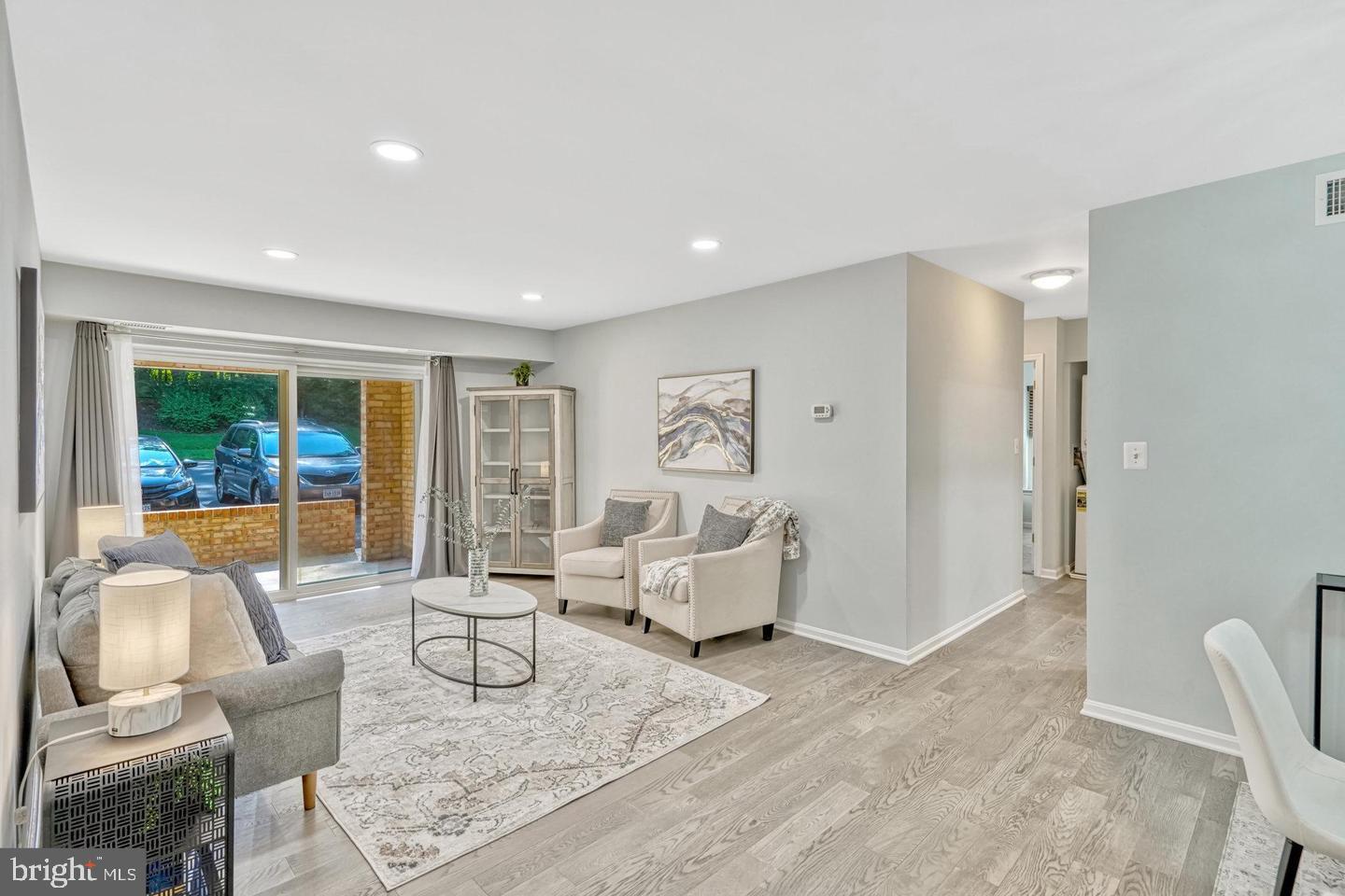 BURKE COVE - Residential