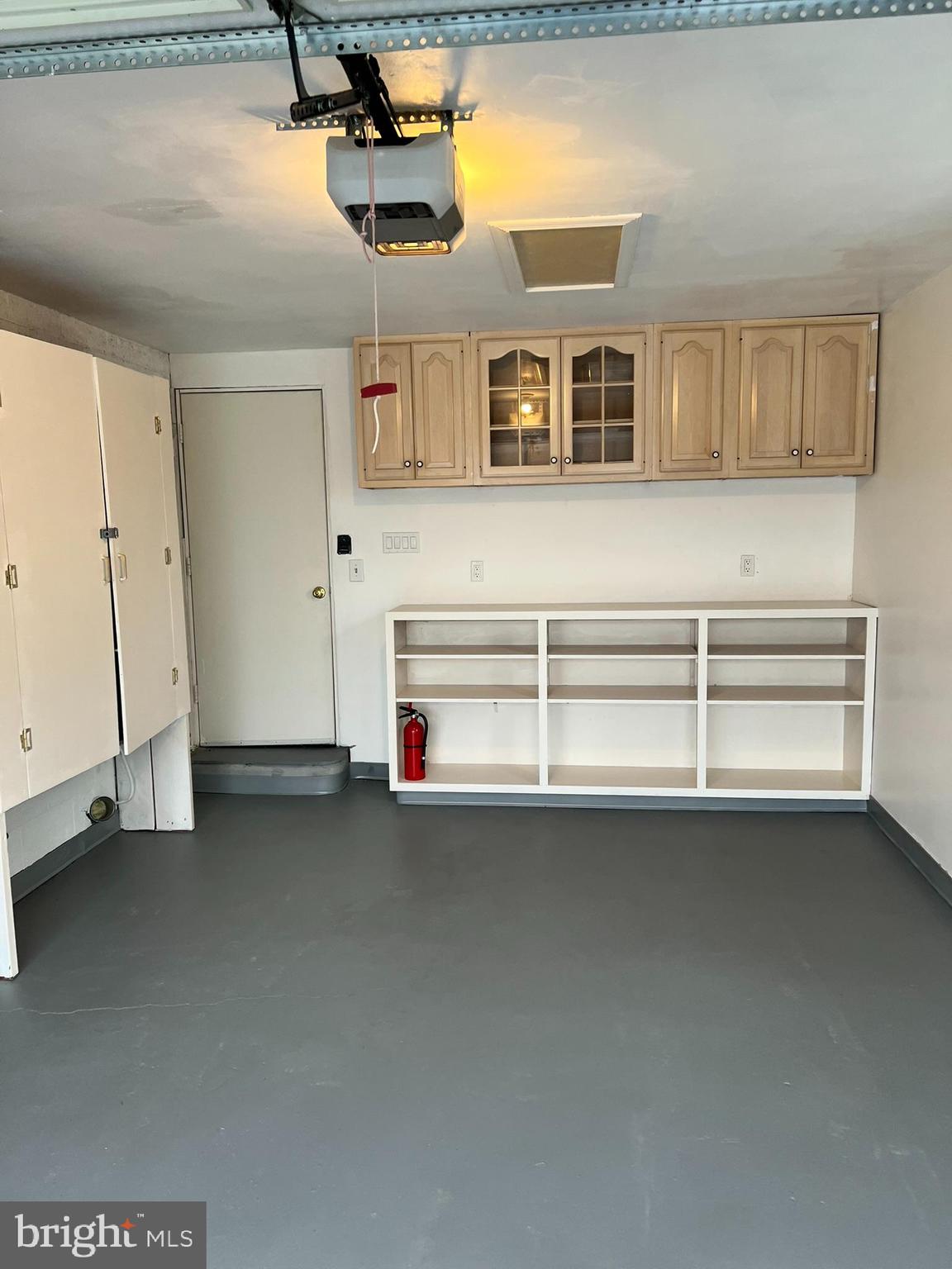 WALNUT HILL - Residential Lease