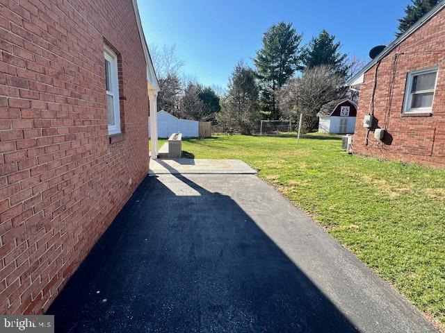 WALNUT HILL - Residential Lease