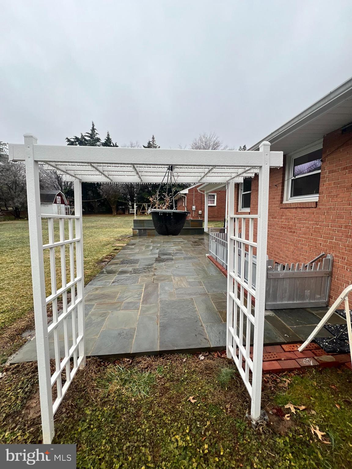 WALNUT HILL - Residential Lease