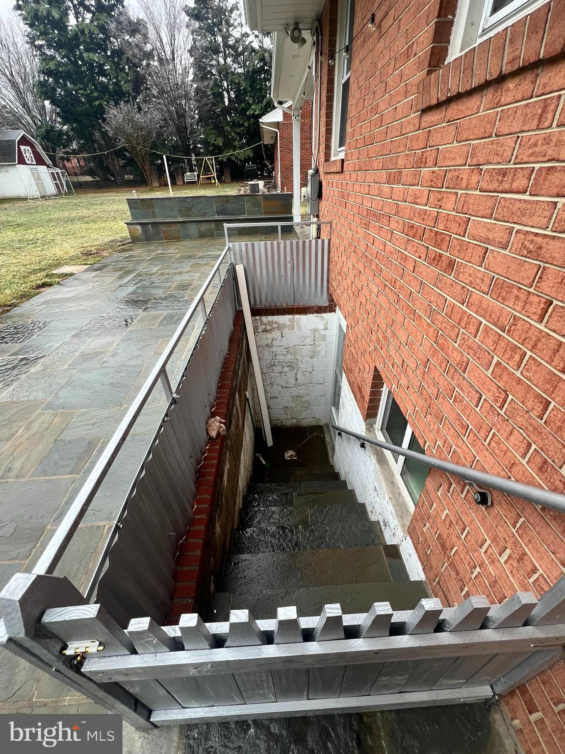 WALNUT HILL - Residential Lease