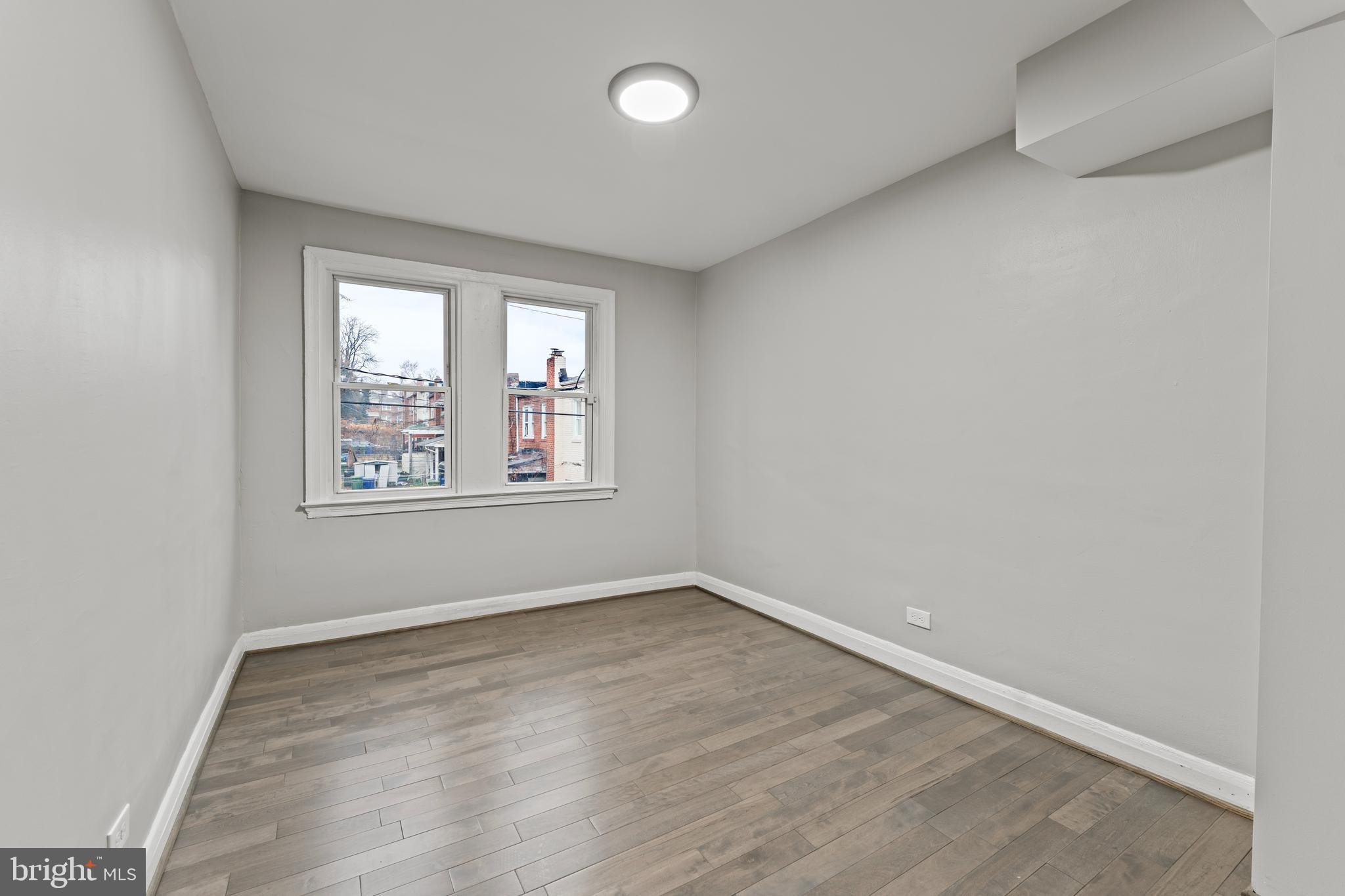 GREENSPRING - Residential