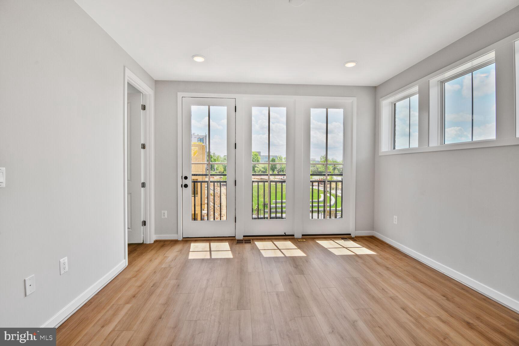 NORTH BETHESDA - Residential Lease