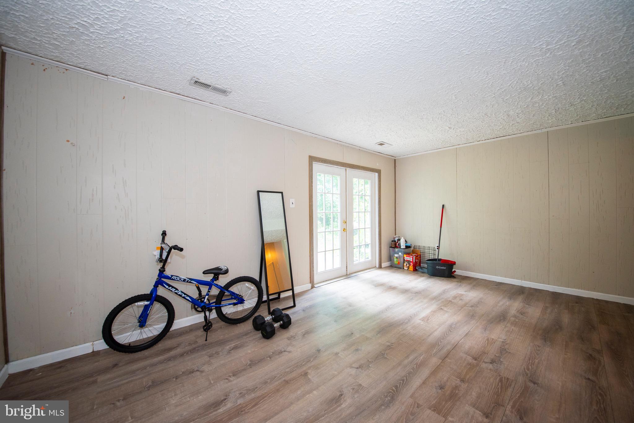 NEWPORT RUN - Residential