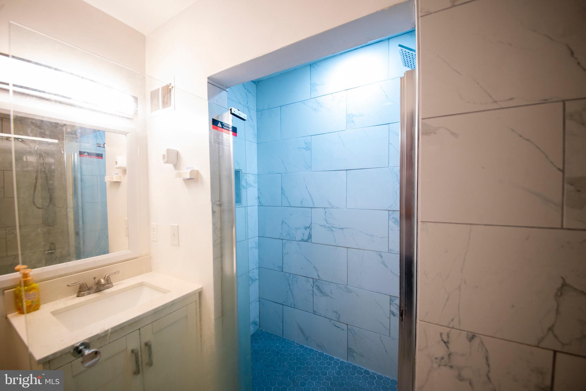 NEWPORT RUN - Residential