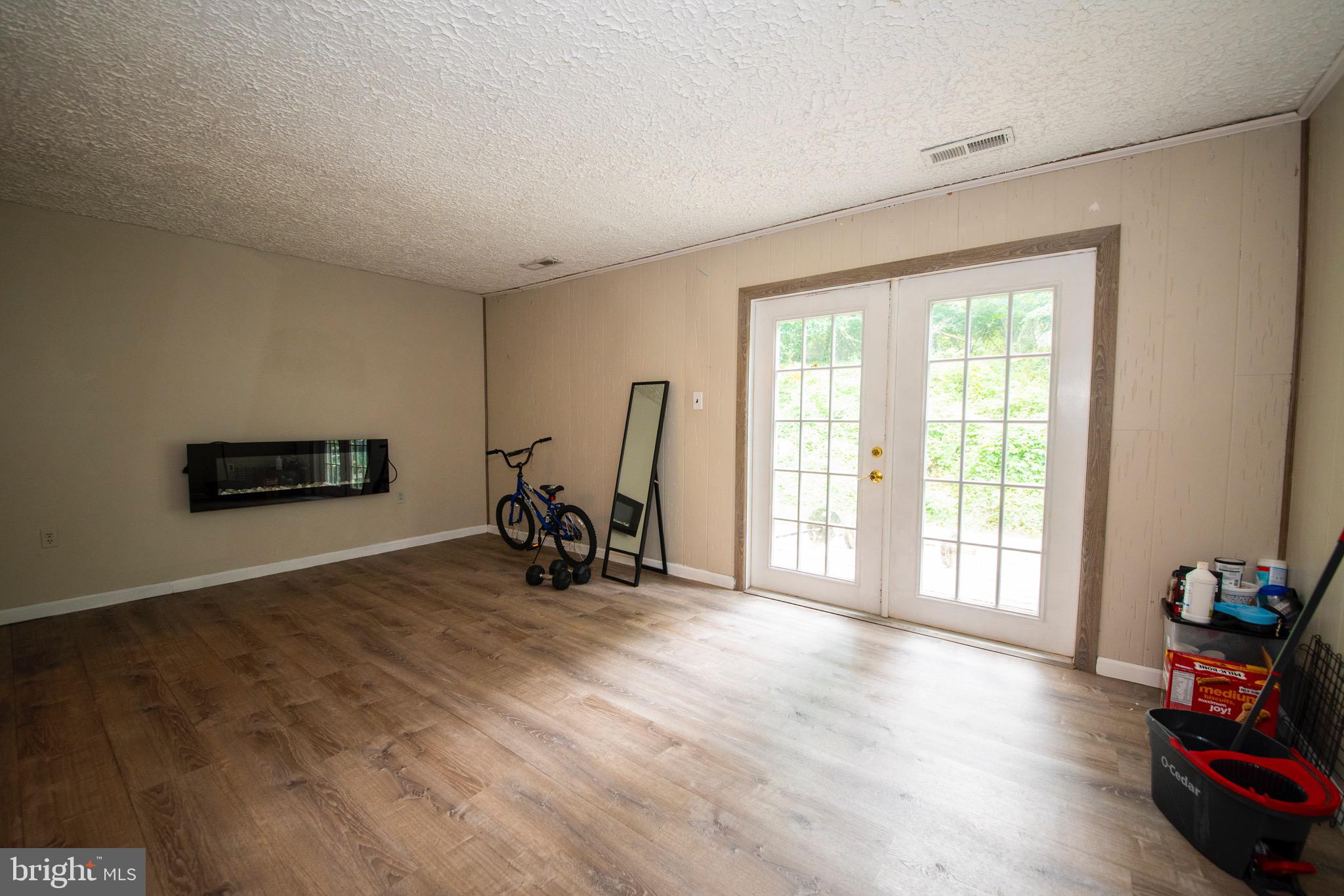 NEWPORT RUN - Residential