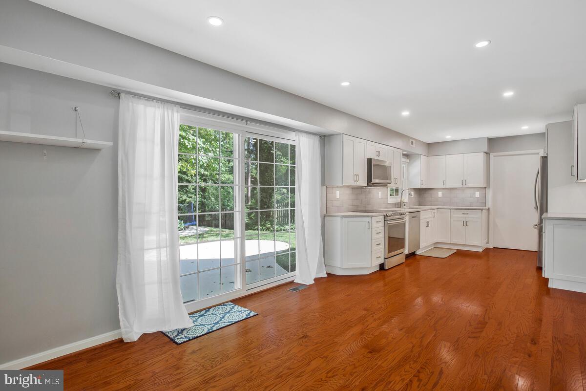 YORKTOWN - Residential