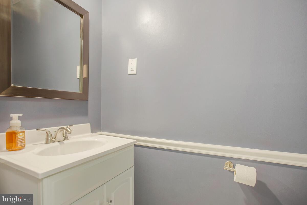 YORKTOWN - Residential