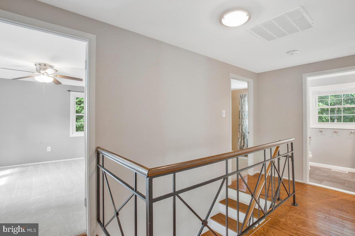 YORKTOWN - Residential