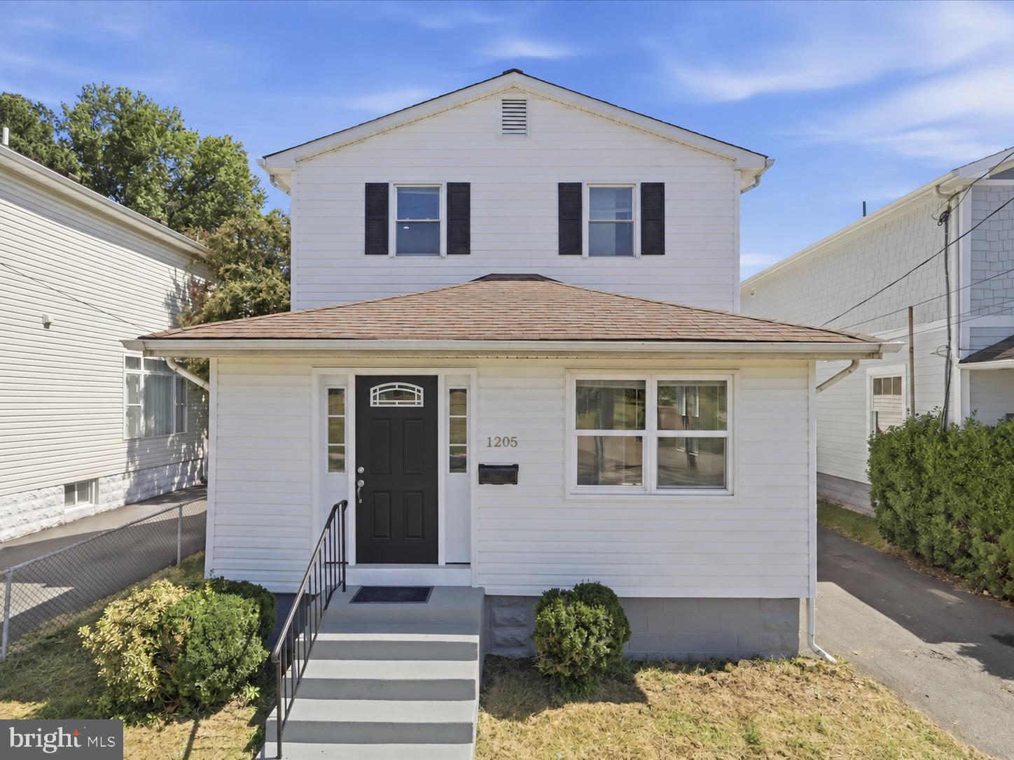 1205 QUINCY STREET