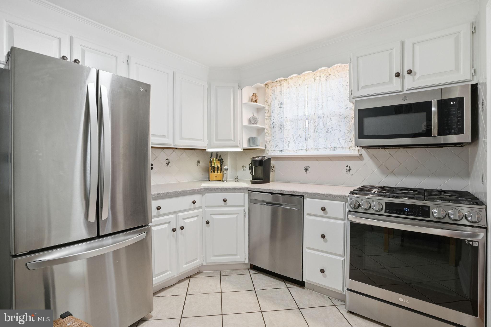 HAVERTOWN - Residential