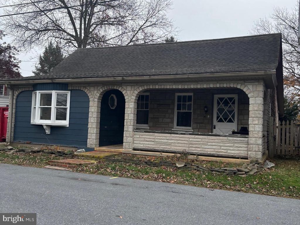 Photo of 2336 Wood Street, LANCASTER, PA 17603 (MLS # PALA2079098)