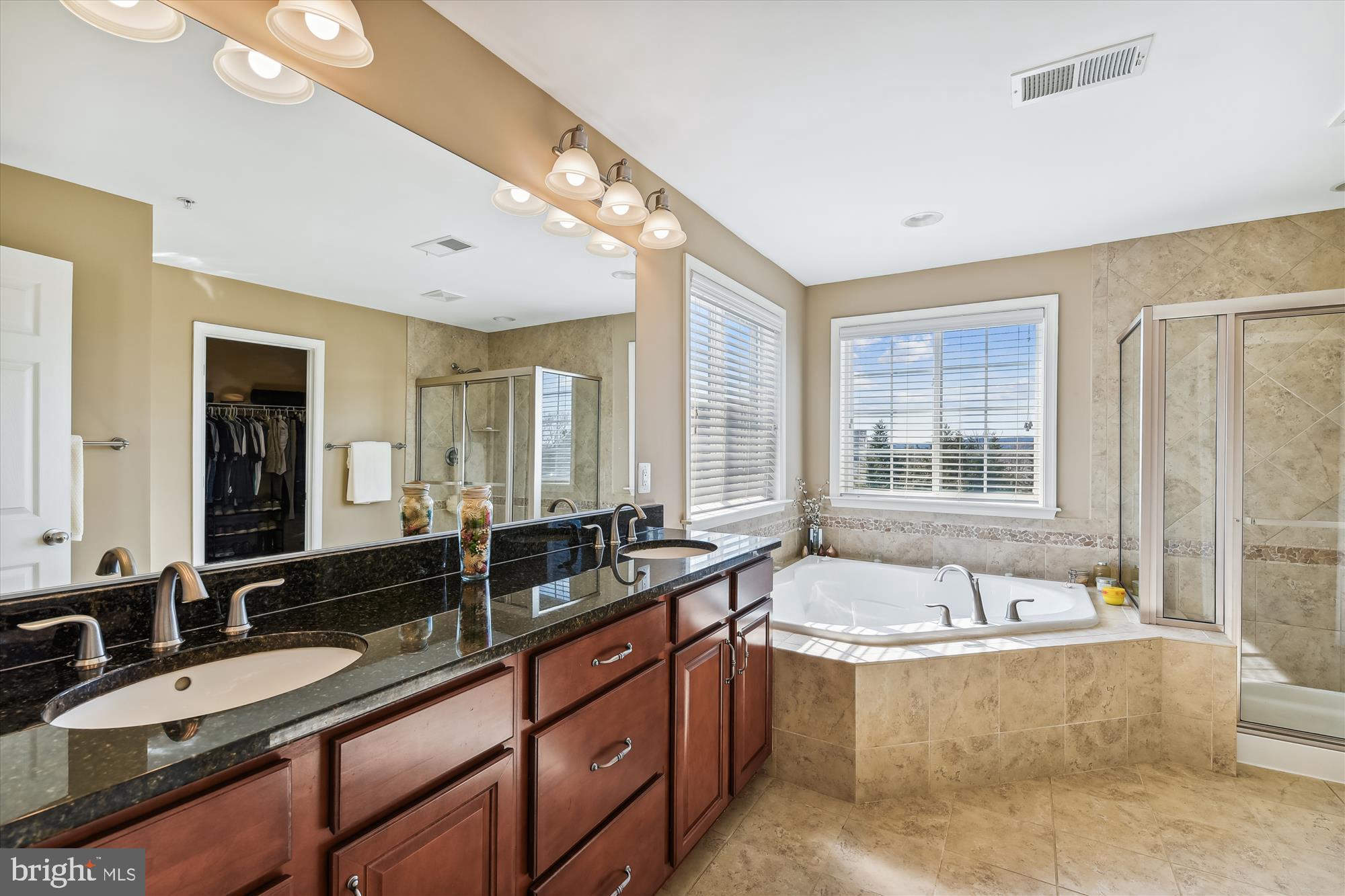 RICHARDSON'S LEGACY - Residential