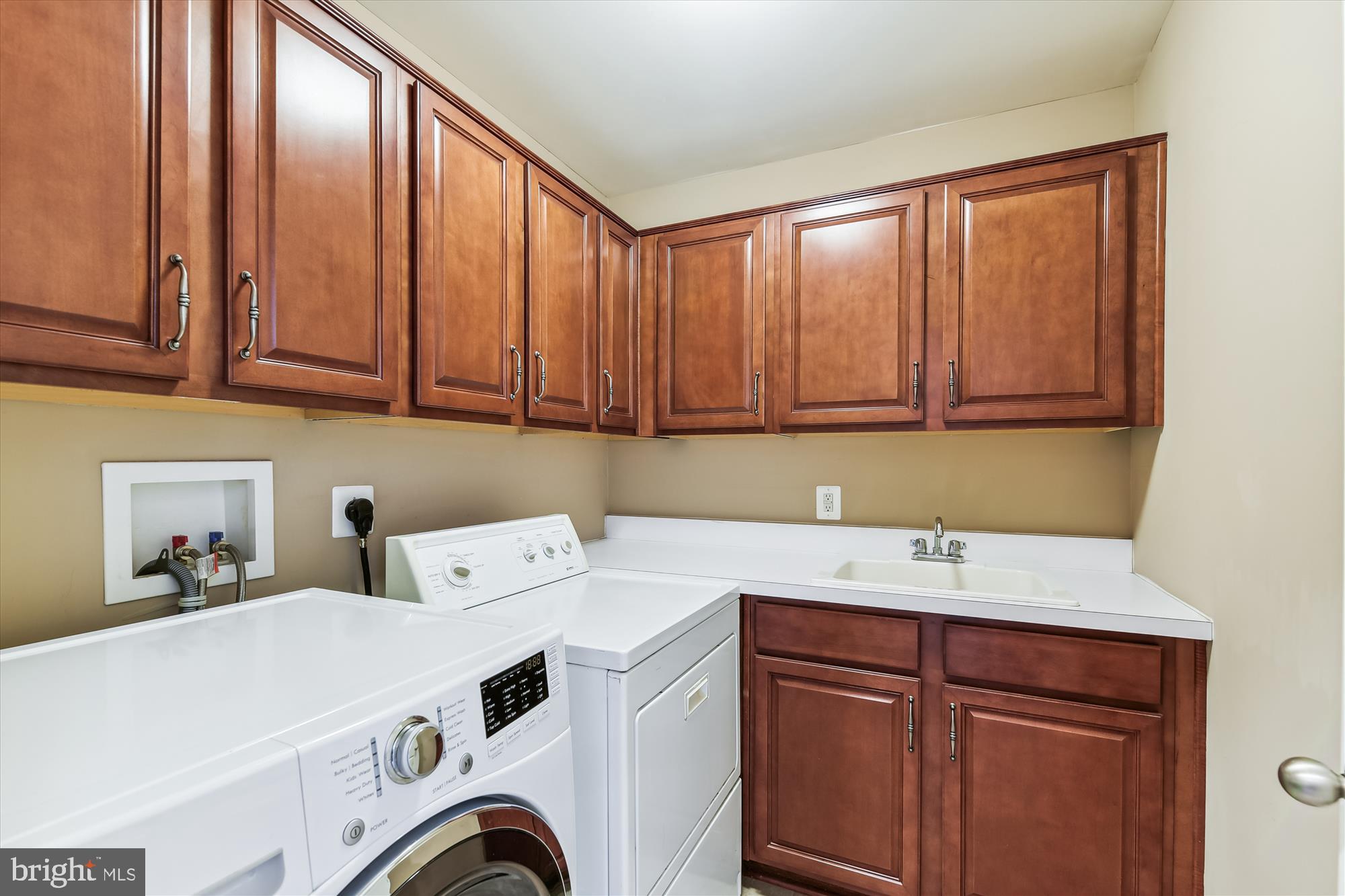 RICHARDSON'S LEGACY - Residential