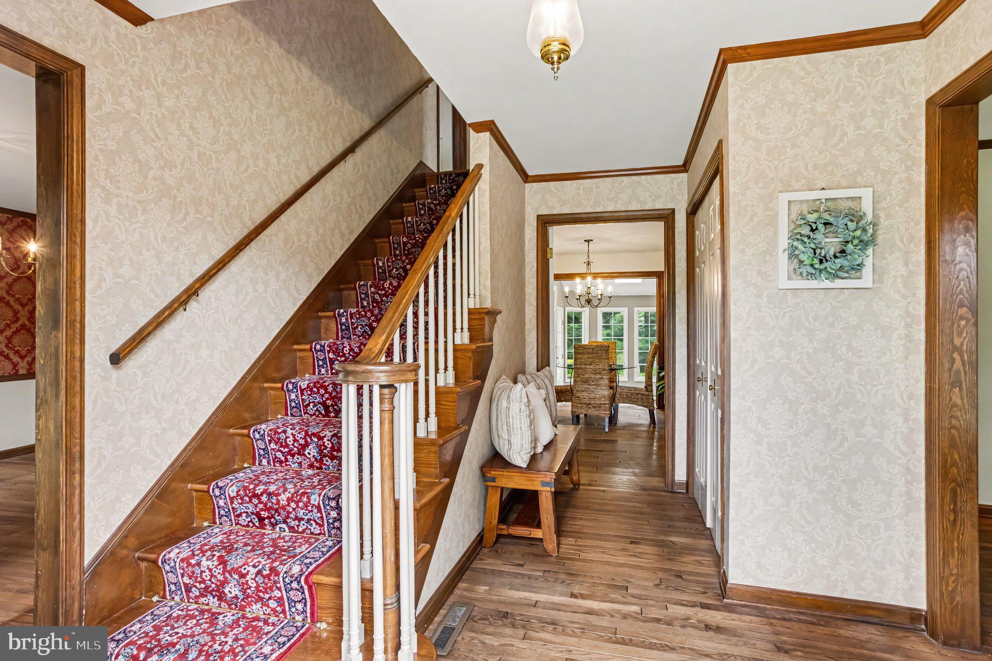 2830 FOREST GLEN
