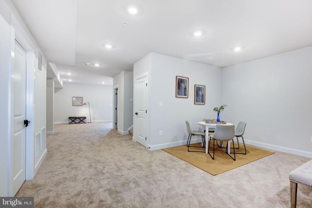 listing image 75