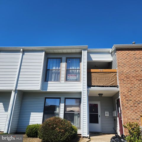 3 TWIN RIVERS DR -K EAST WINDSOR NJ 08520