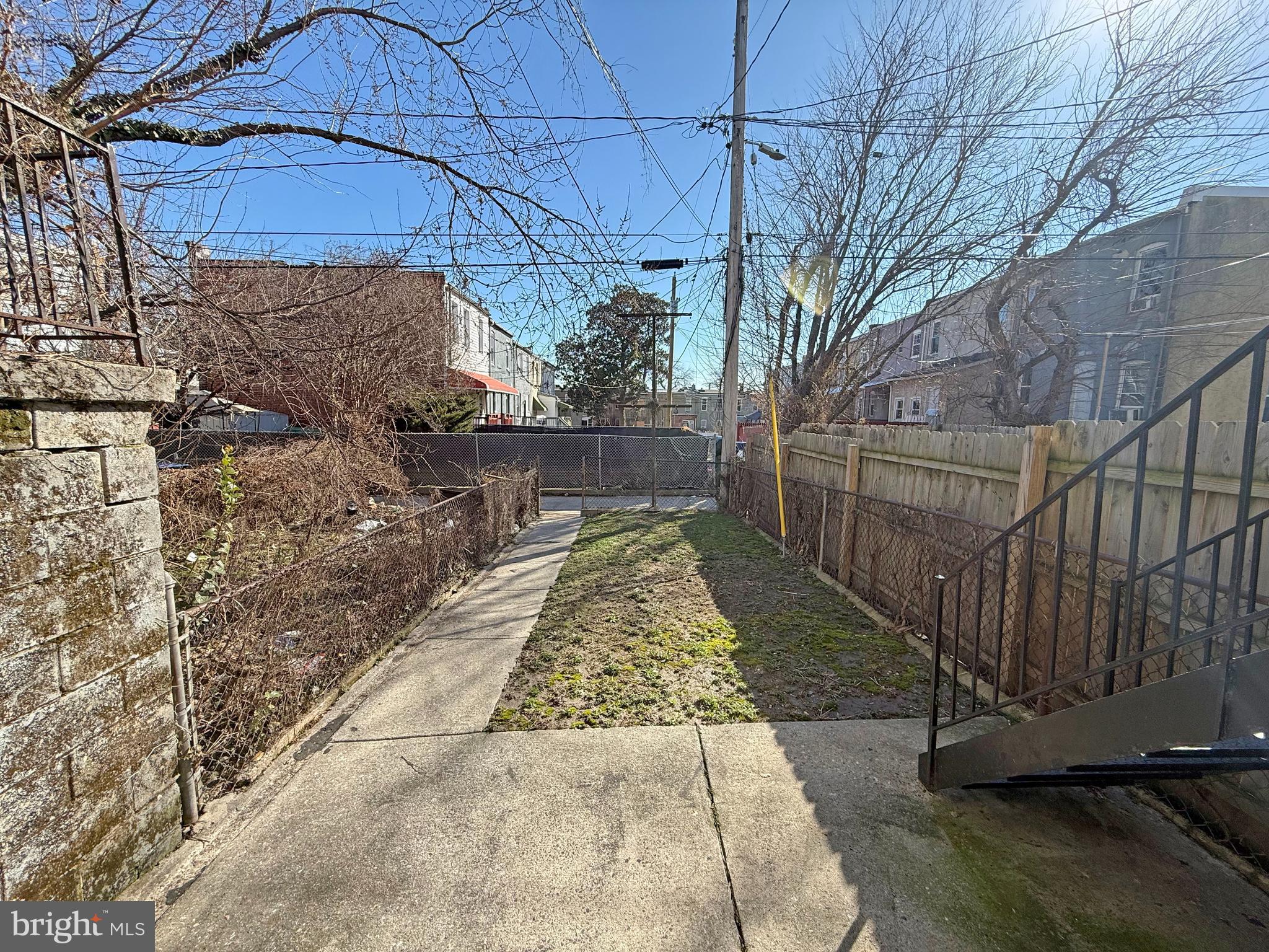 1613 N SMALLWOOD STREET