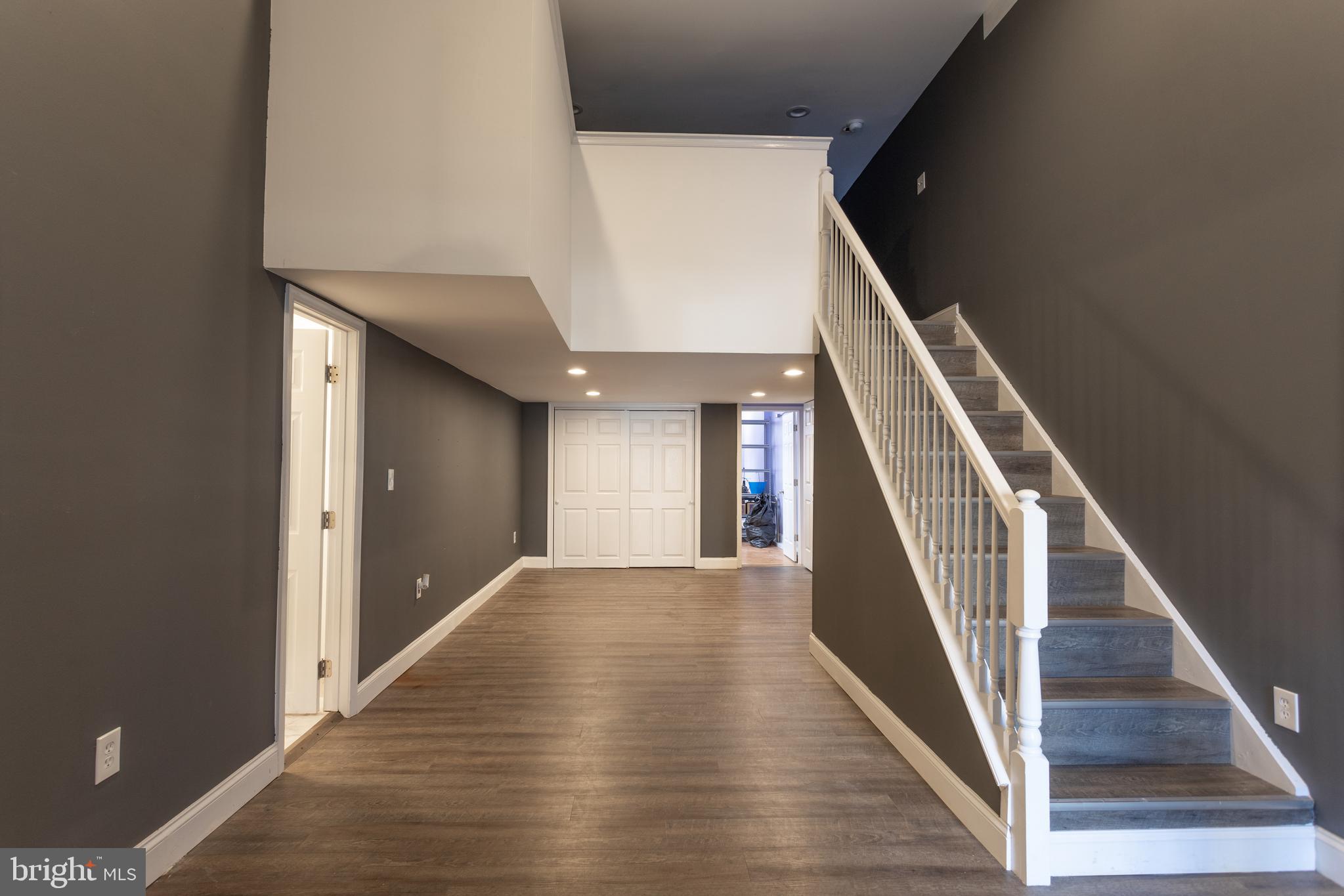 MOUNT VERNON PLACE HISTORIC DISTRICT - Commercial Lease