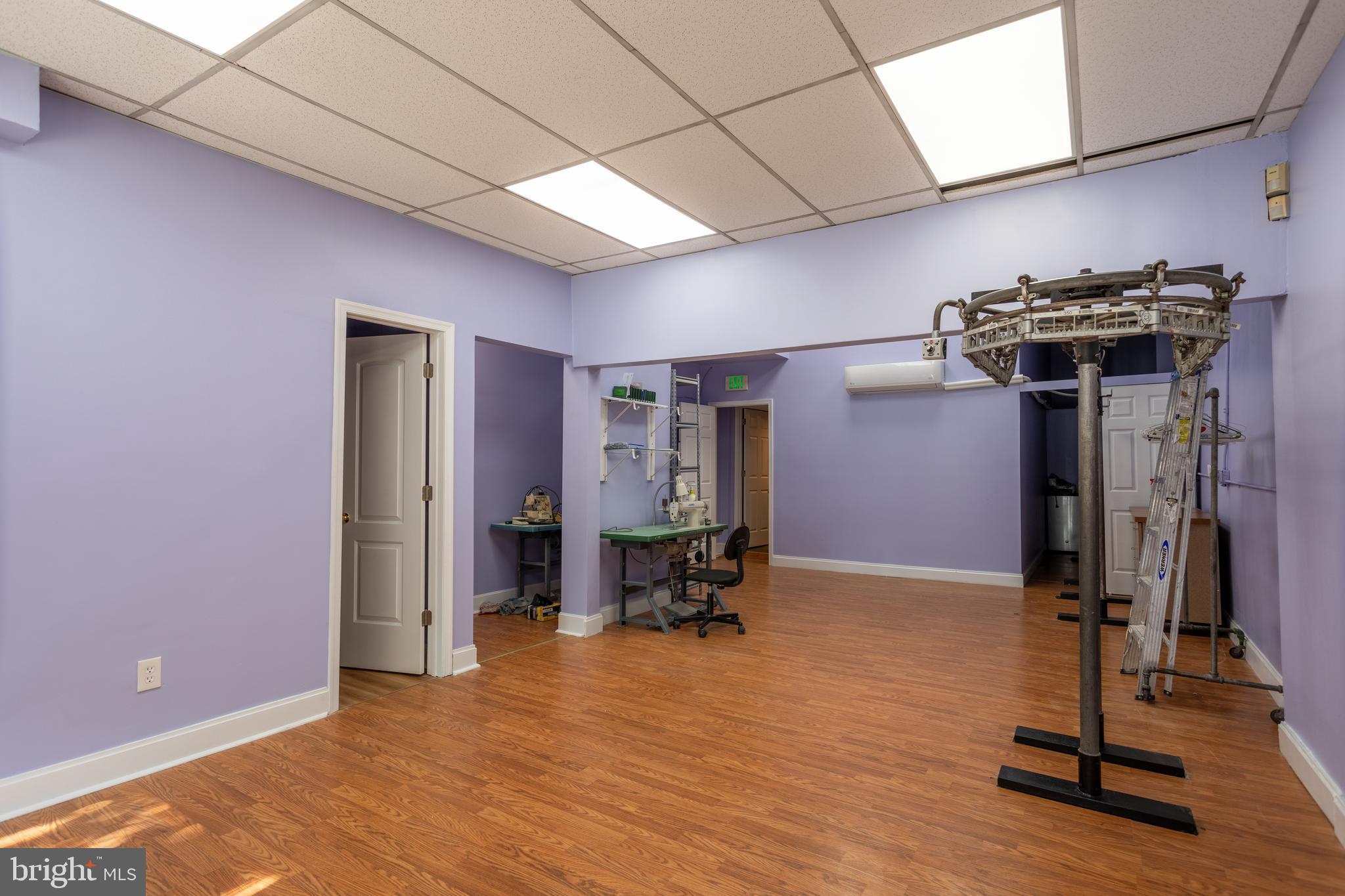 MOUNT VERNON PLACE HISTORIC DISTRICT - Commercial Lease