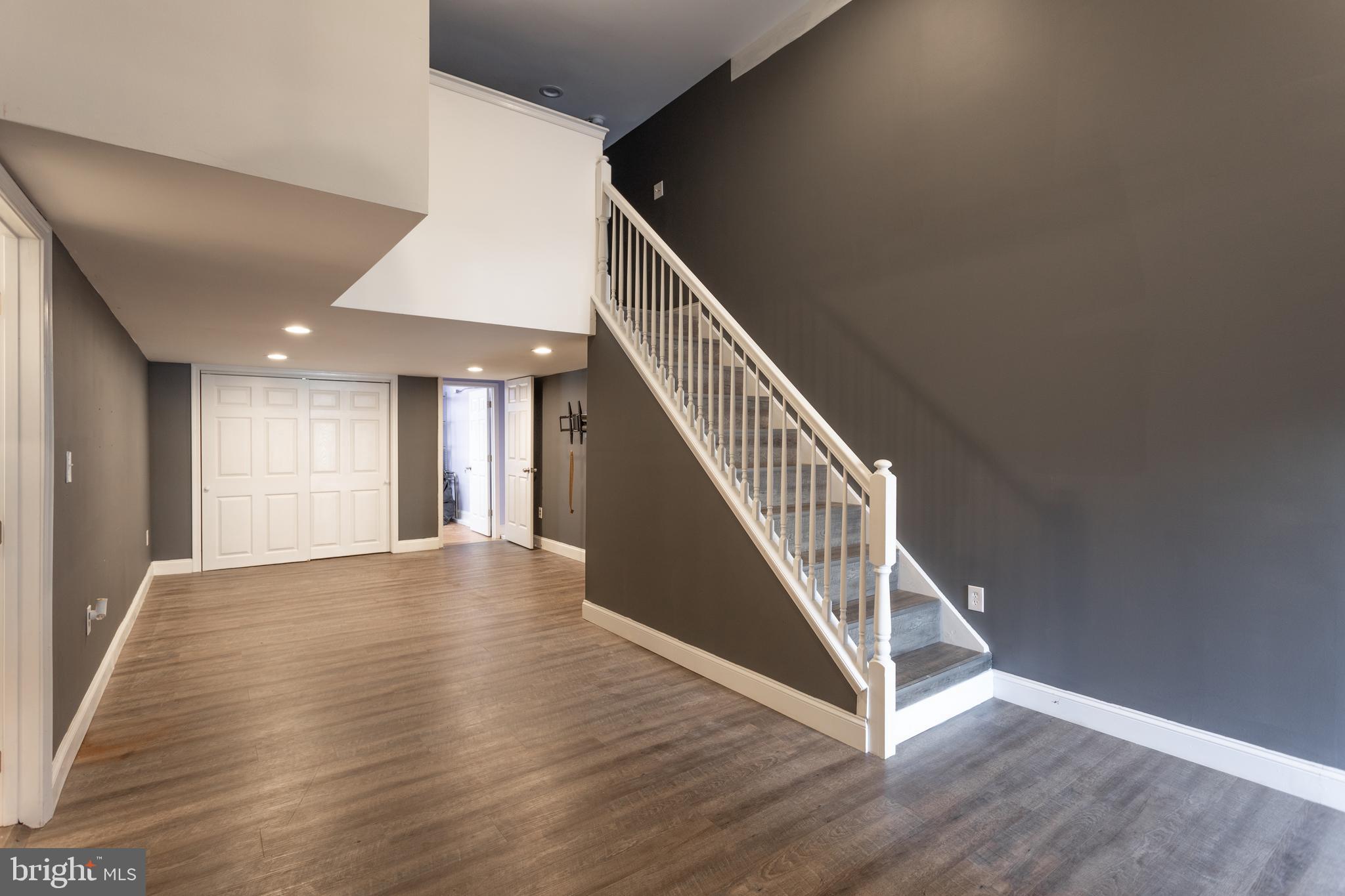 MOUNT VERNON PLACE HISTORIC DISTRICT - Commercial Lease