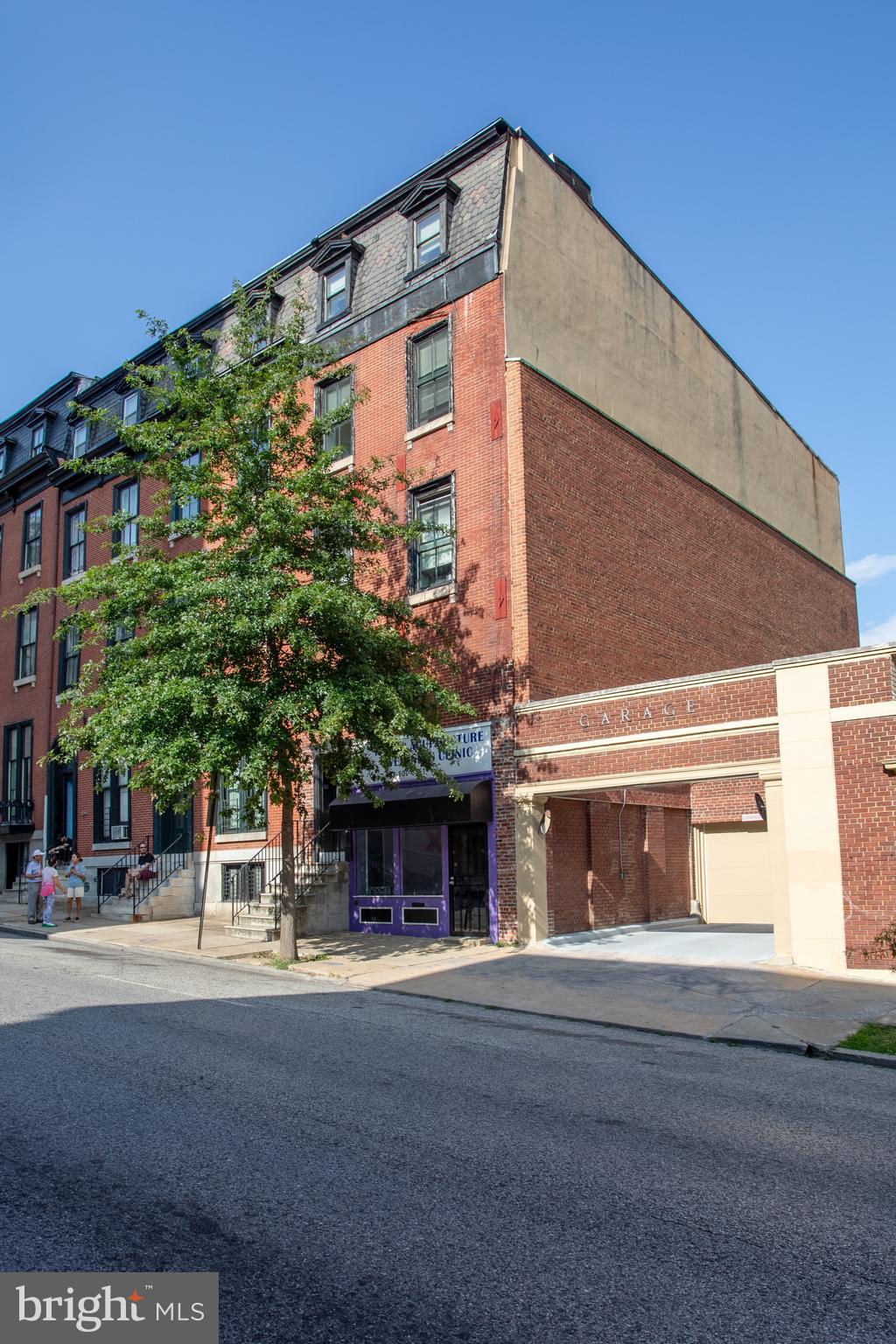 MOUNT VERNON PLACE HISTORIC DISTRICT - Commercial Lease