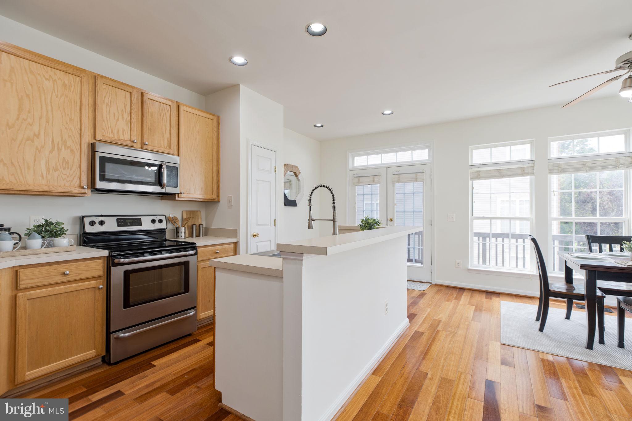 ASHBURN VILLAGE - Residential