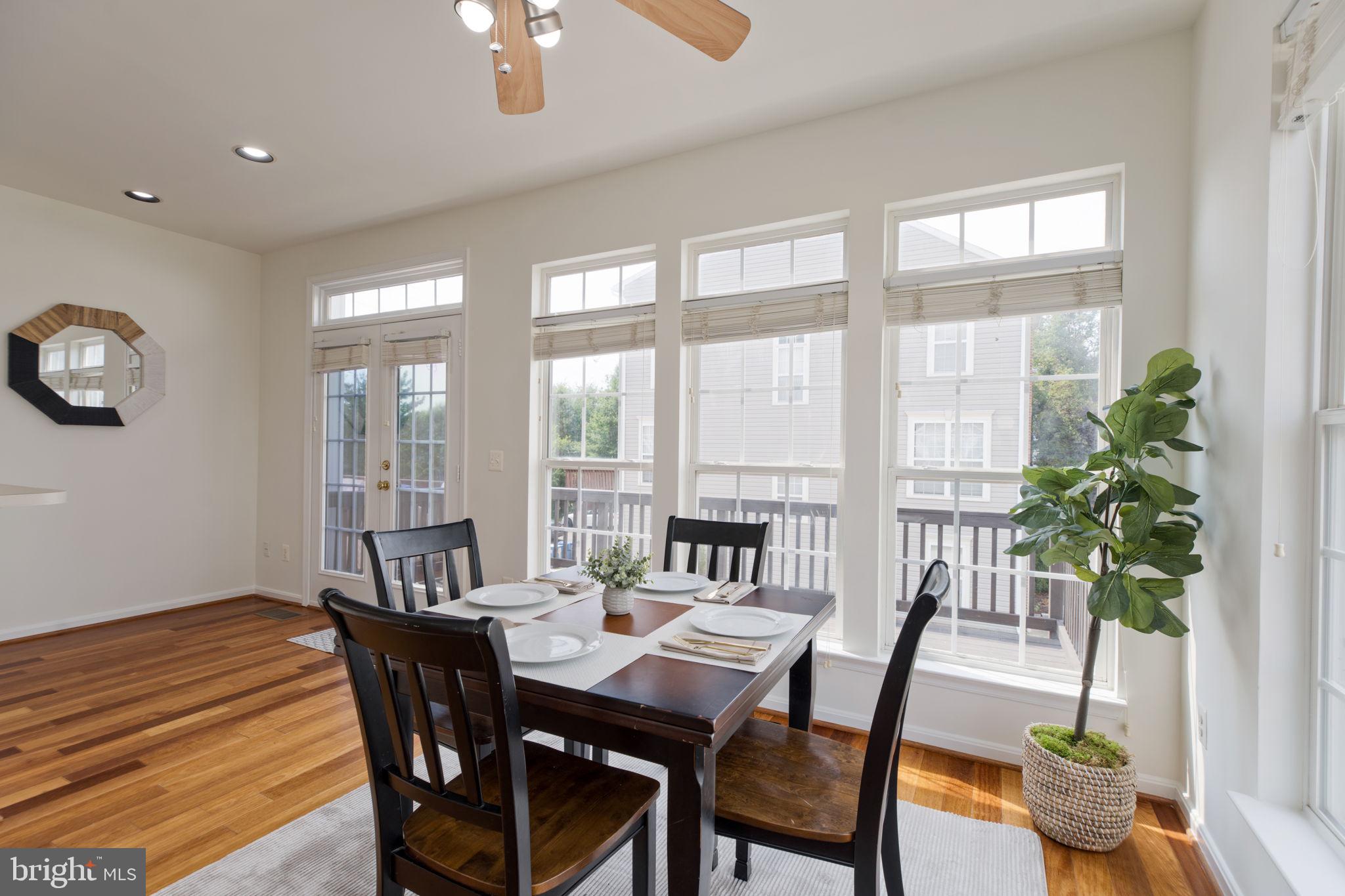 ASHBURN VILLAGE - Residential