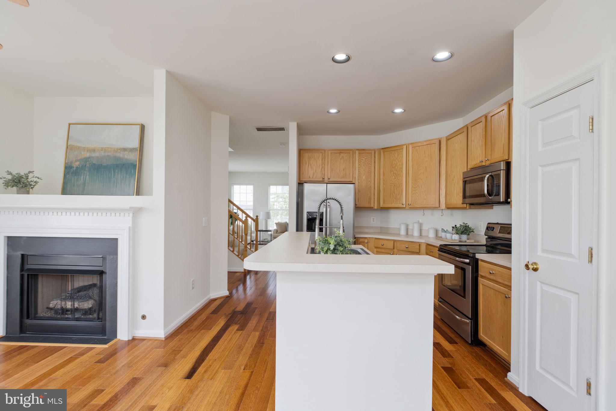 ASHBURN VILLAGE - Residential