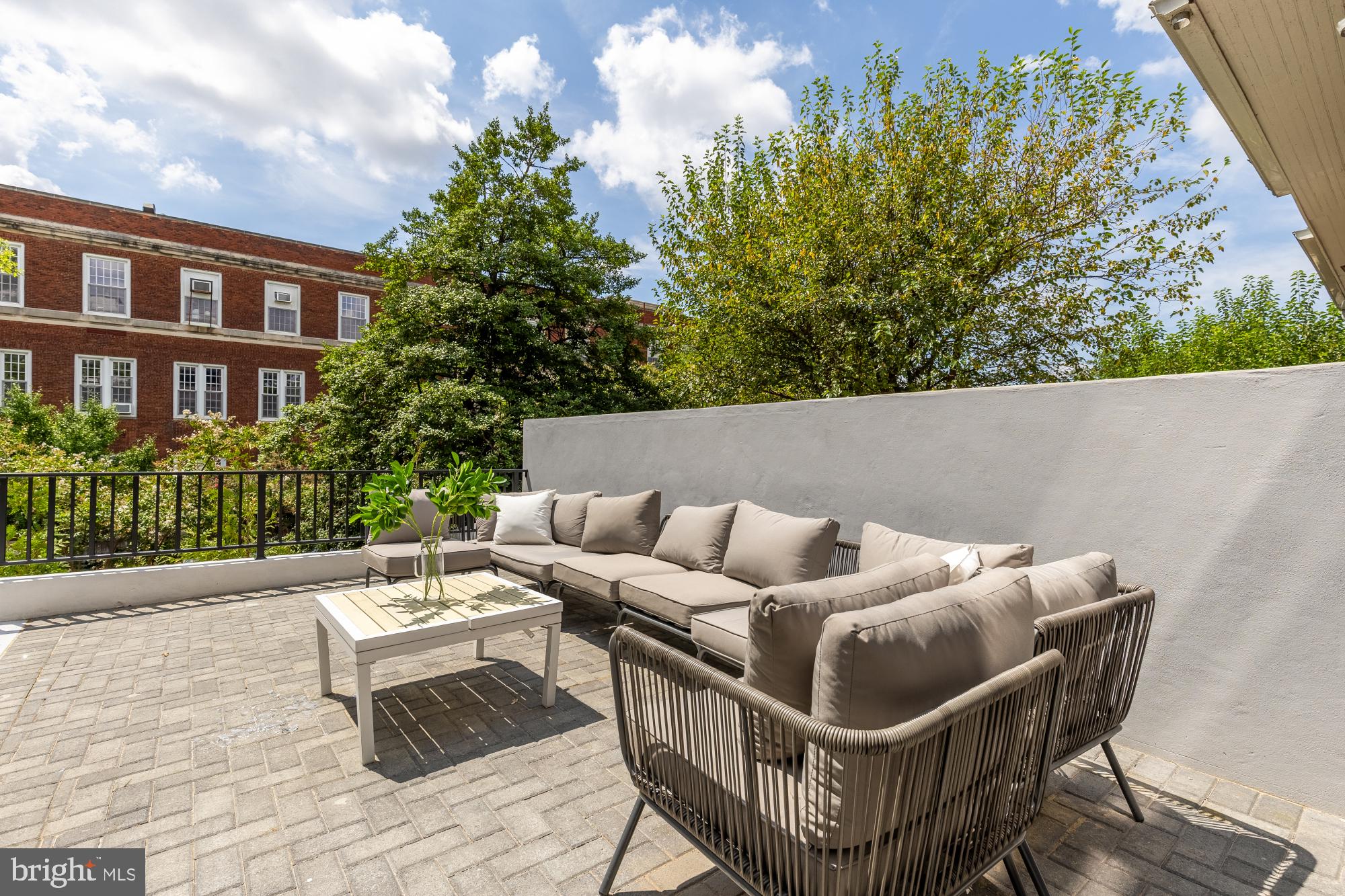 733 EUCLID STREET NW 201