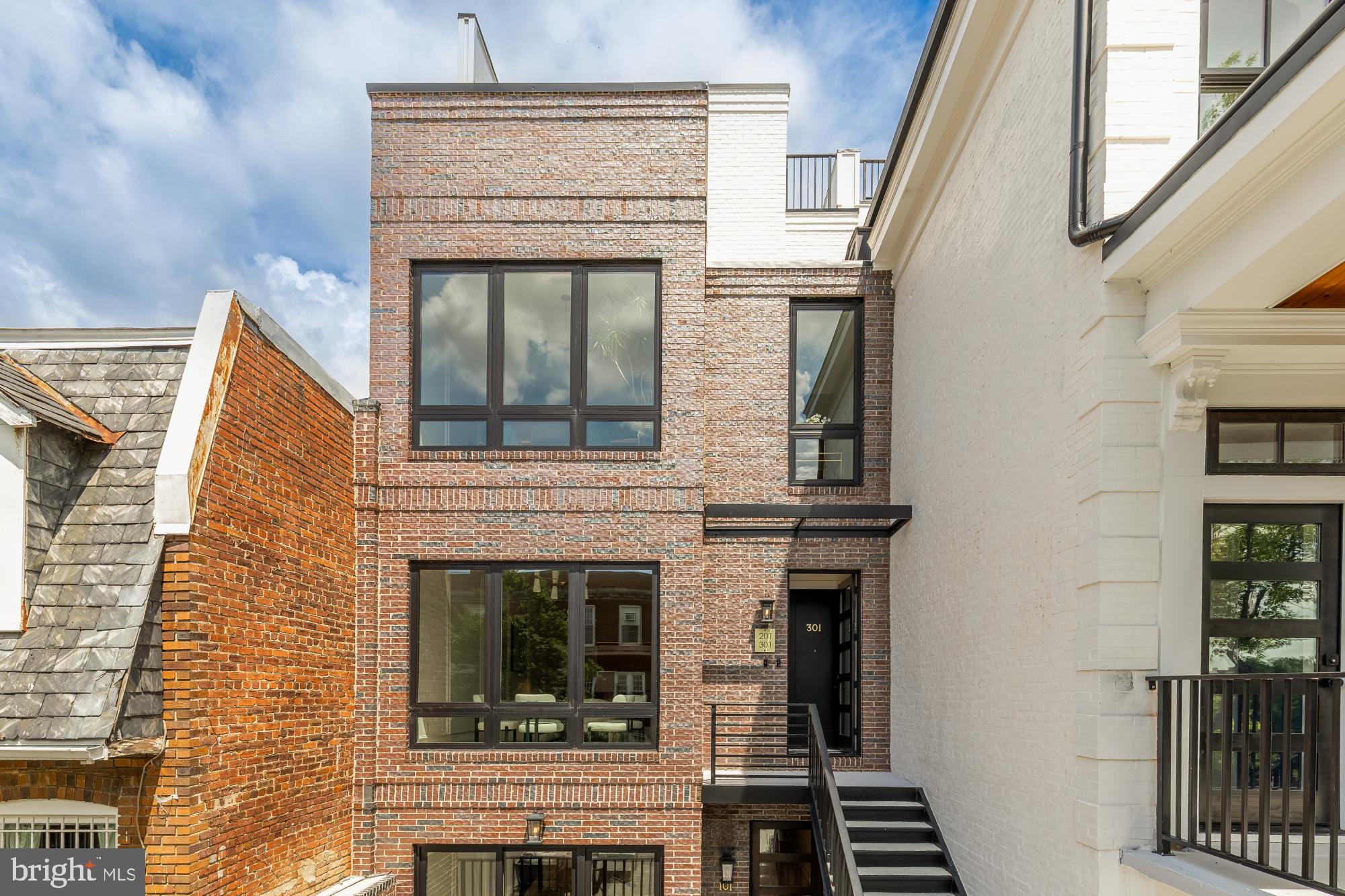 733 EUCLID STREET NW 201