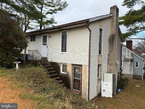 1234 S LUMBER STREET ALLENTOWN PA 18103