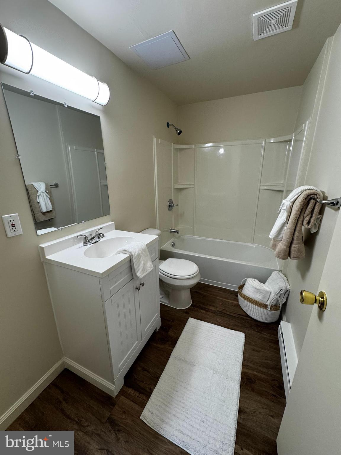 FREDERICK HISTORIC DISTRICT - Residential Lease