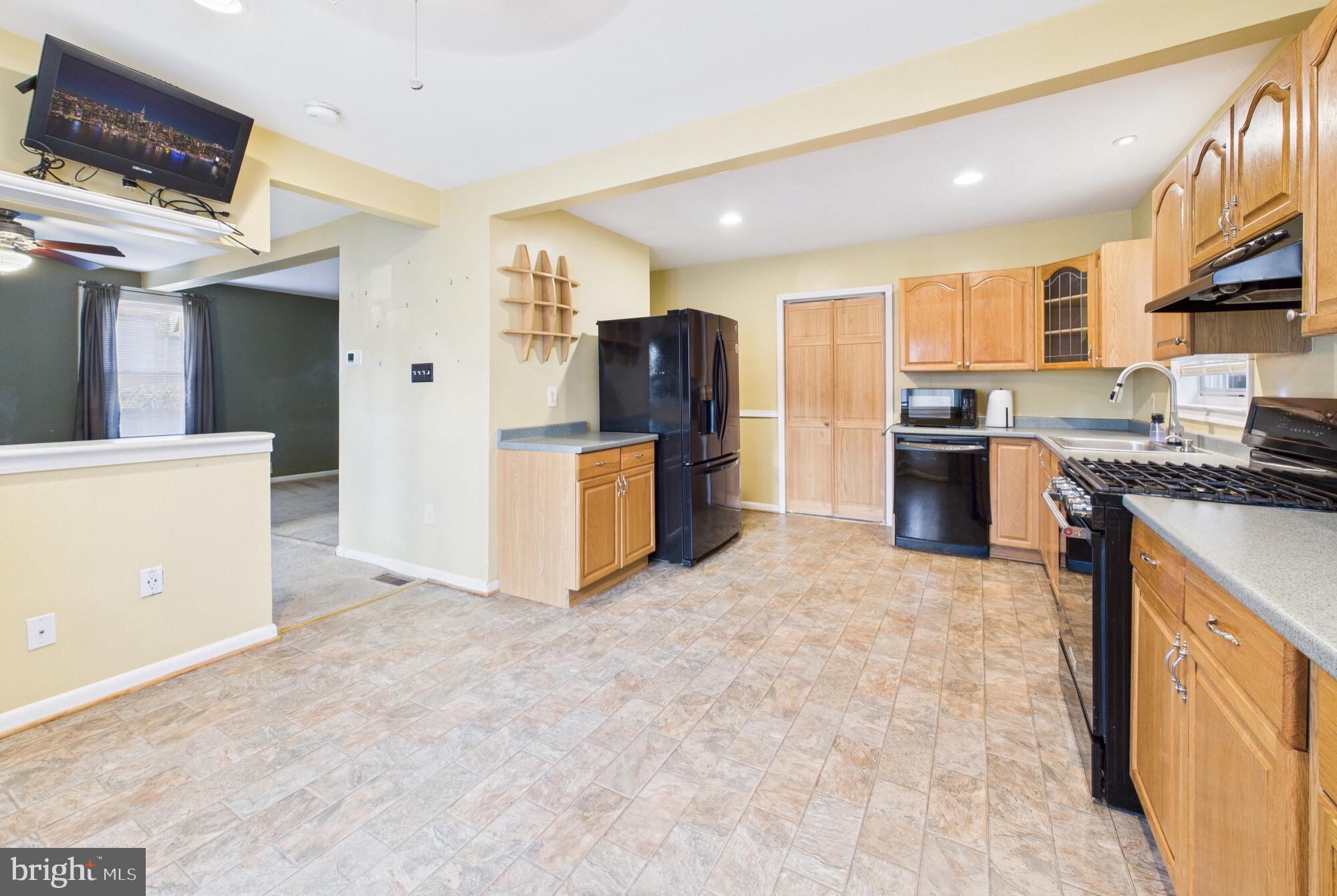 LINTHICUM HEIGHTS - Residential