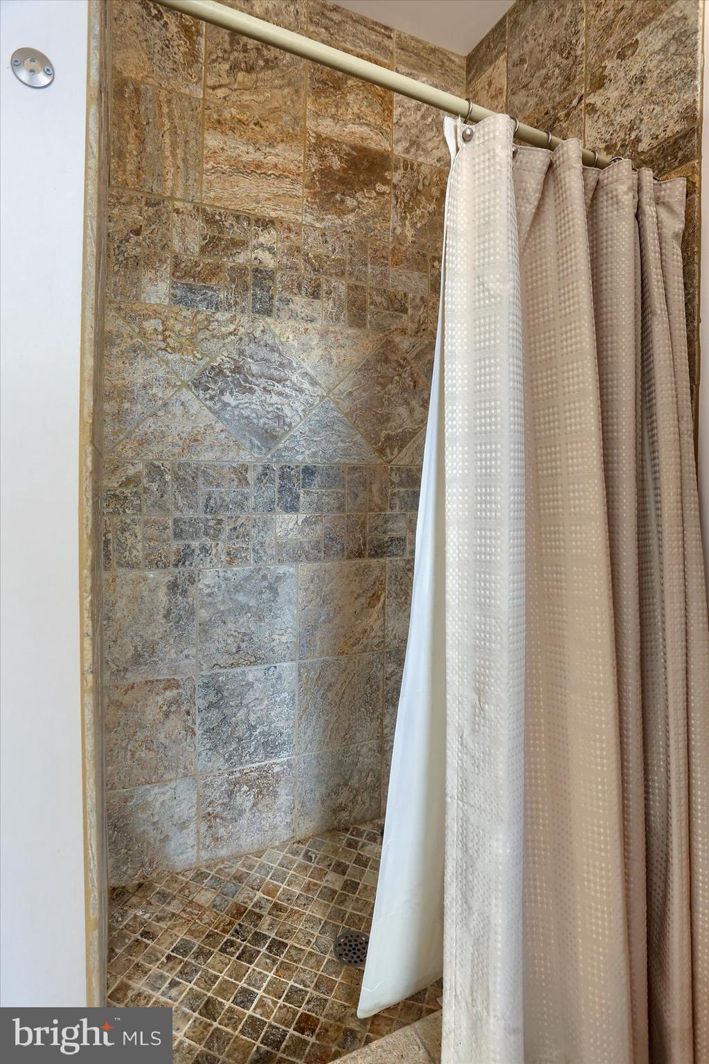 BROWNAWELL FARMS - Residential