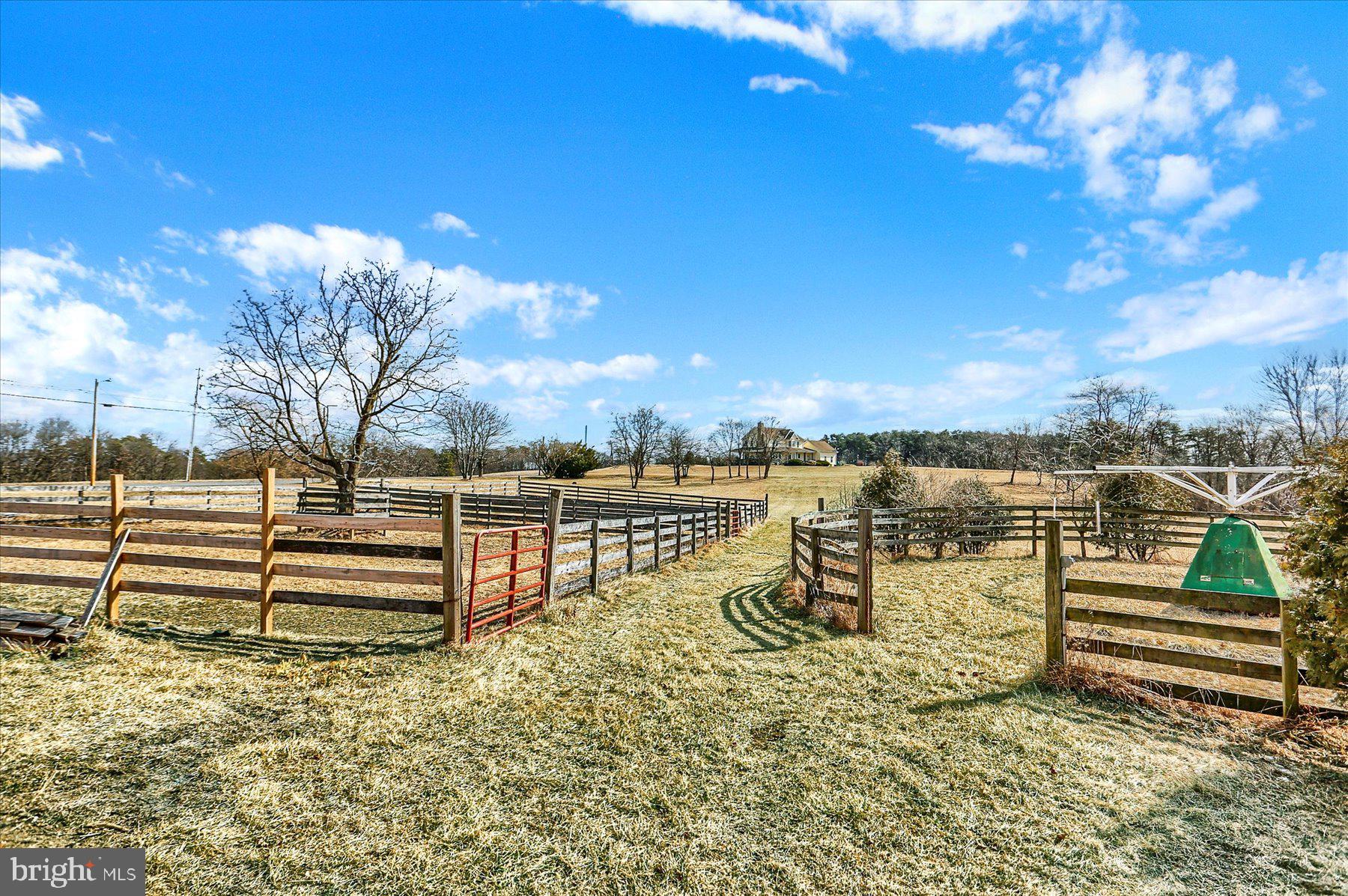 BROWNAWELL FARMS - Residential