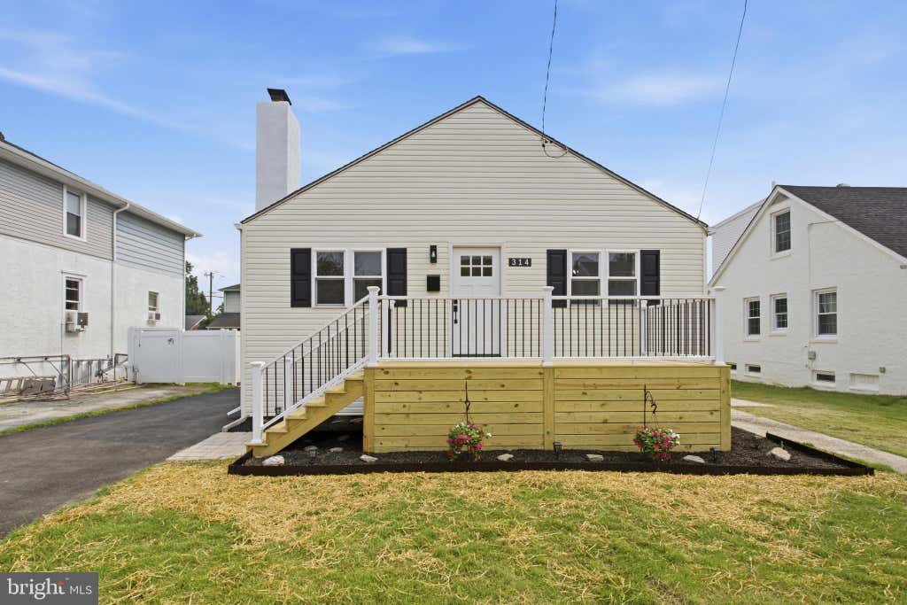 Photo of 314 Swarthmore Avenue, FOLSOM, PA 19033 (MLS # PADE2119910)