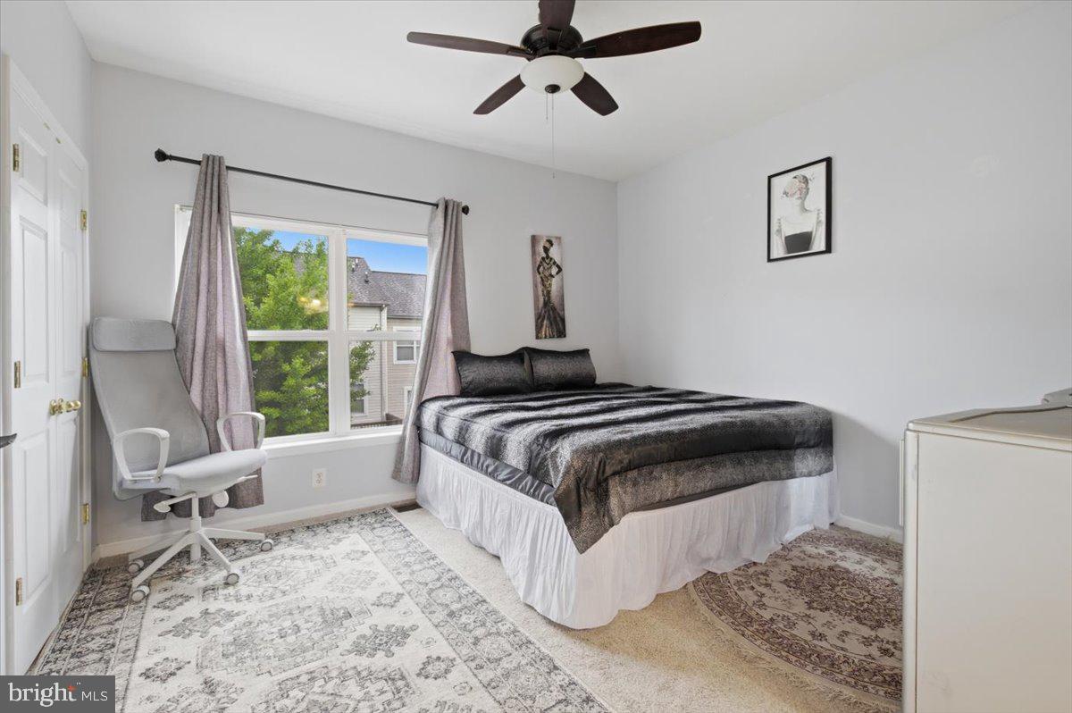 PARKSIDE AT ASHBURN - Residential