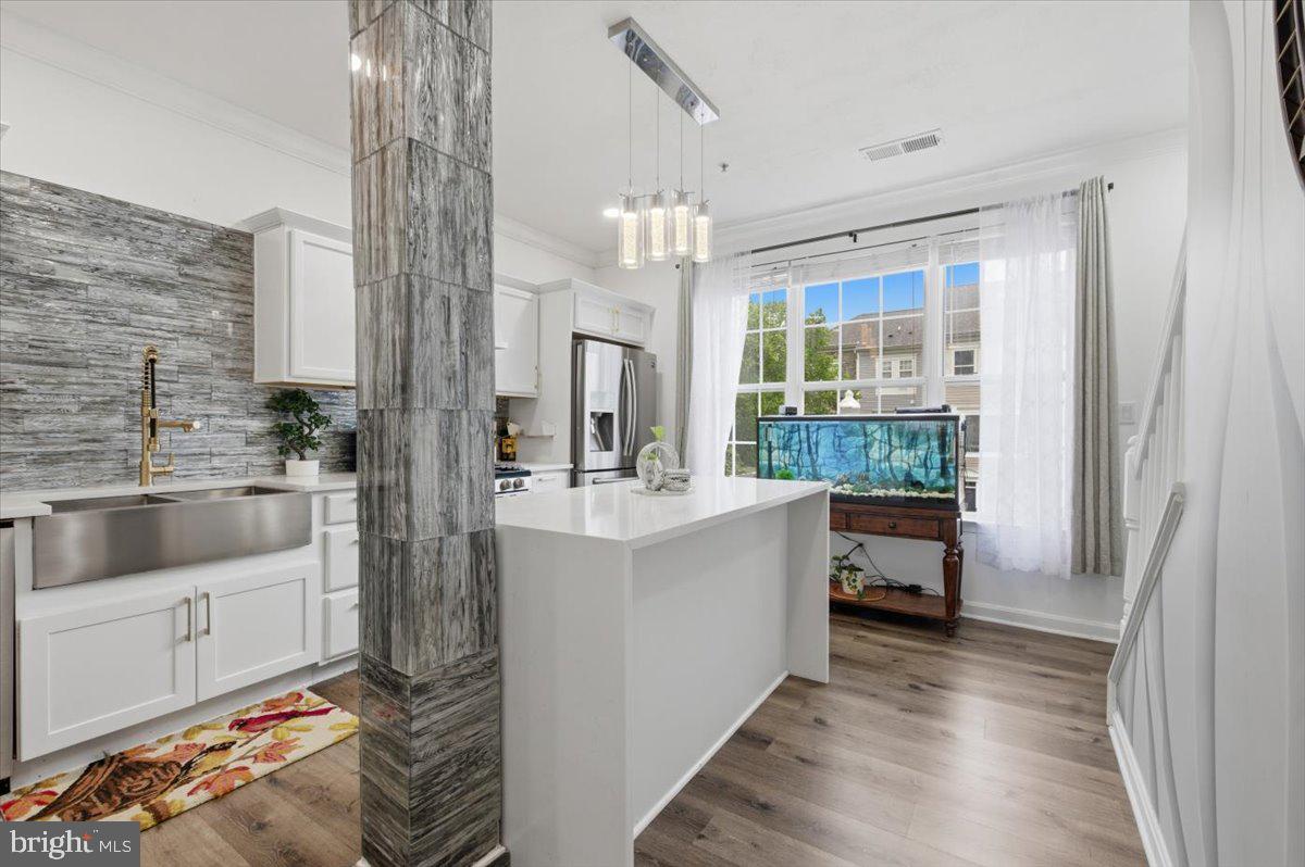 PARKSIDE AT ASHBURN - Residential