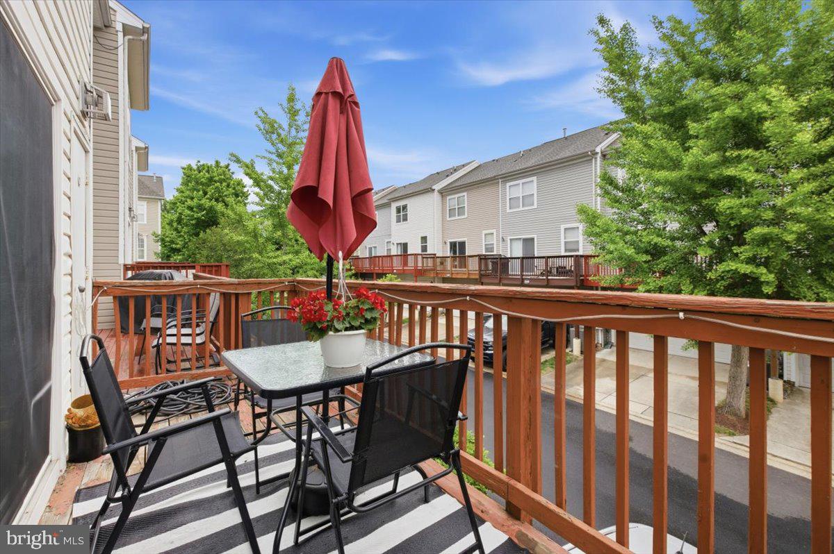 PARKSIDE AT ASHBURN - Residential