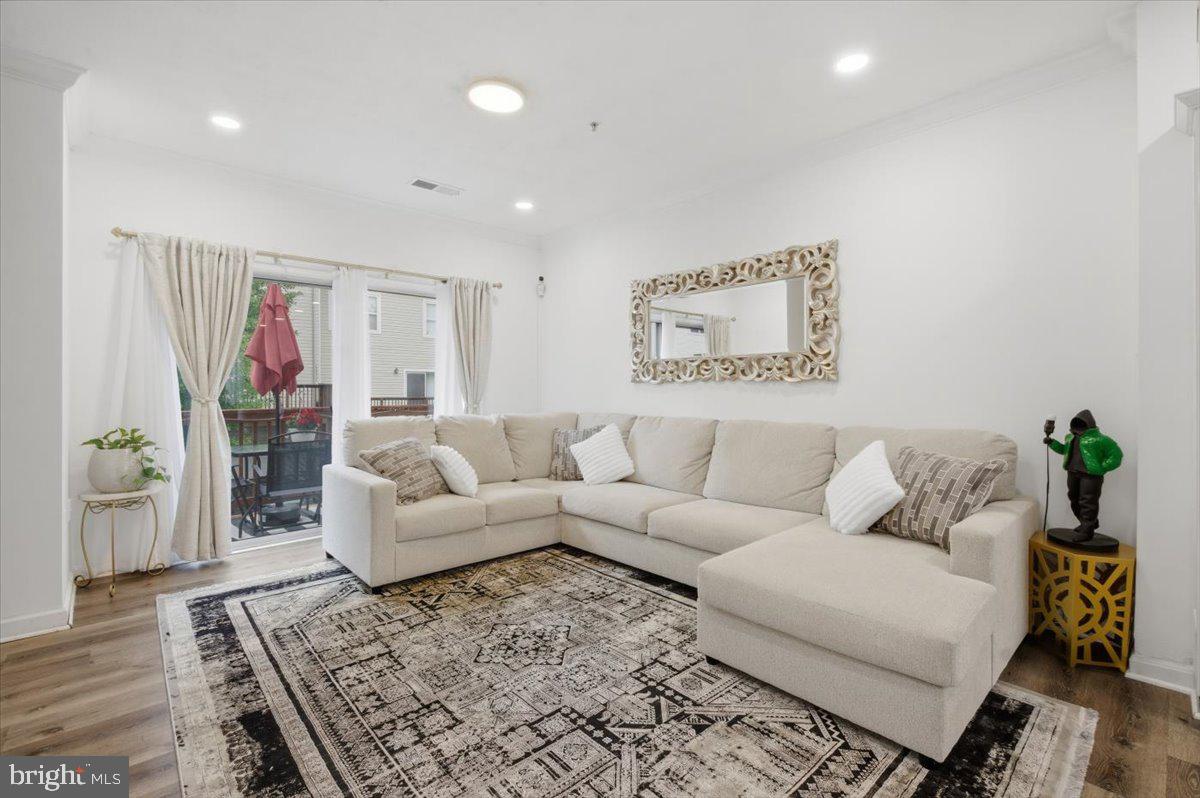 PARKSIDE AT ASHBURN - Residential