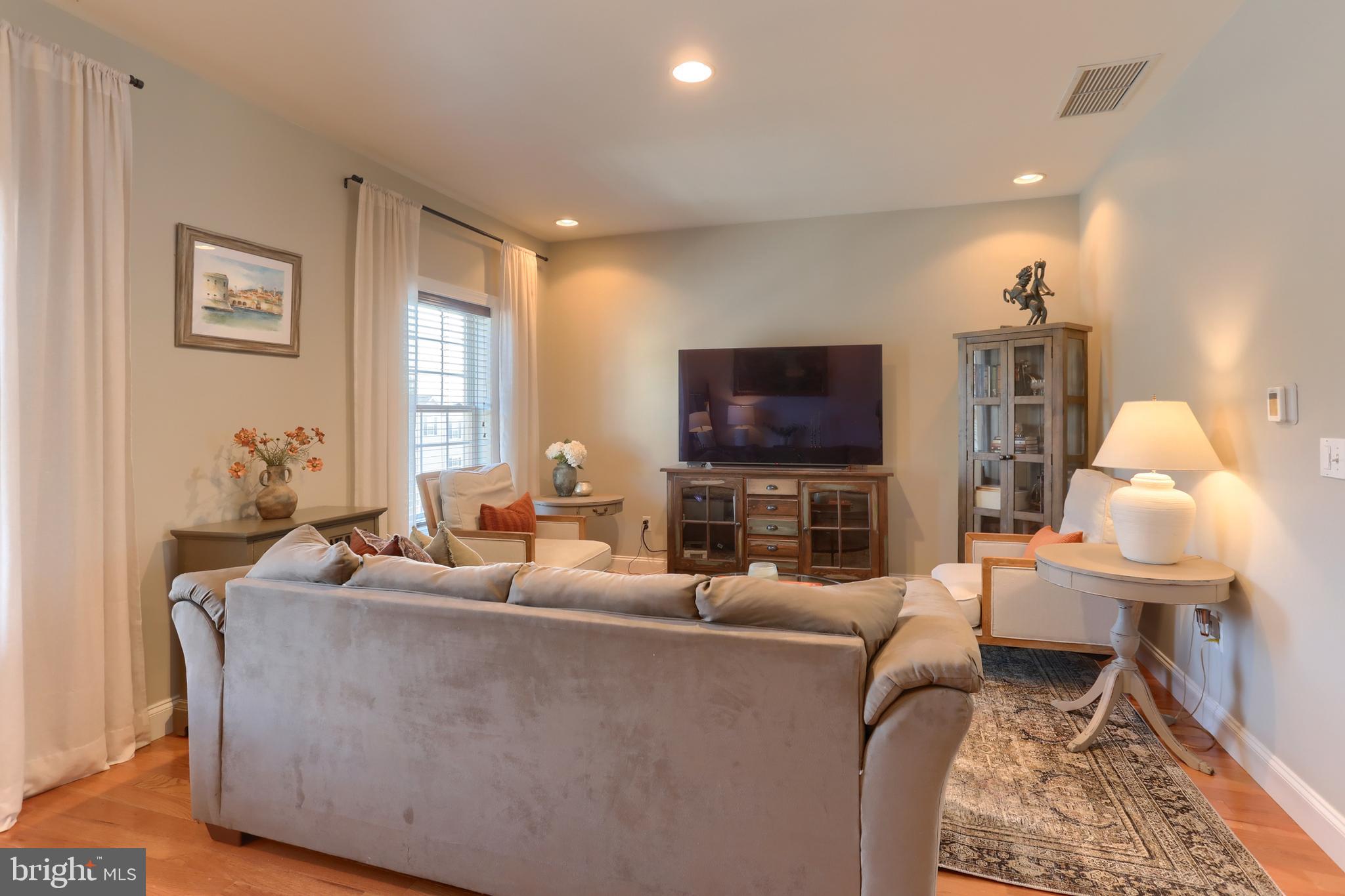 THE WOODLANDS - Residential