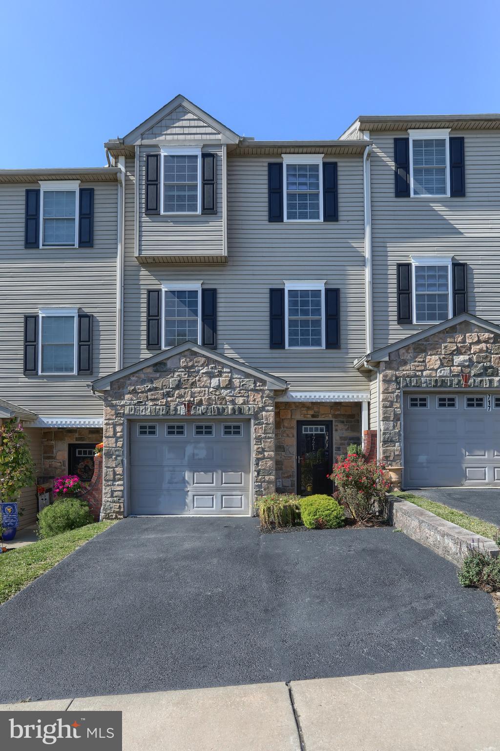 THE WOODLANDS - Residential