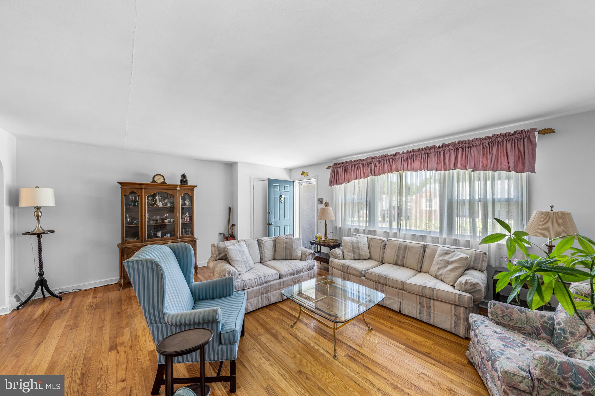 6 IMPERIAL DRIVE